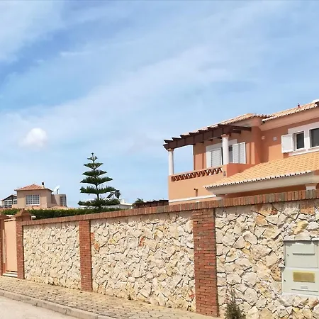 Casa Lusa * لاغوس