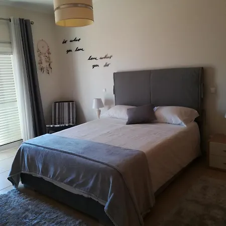 Casa Lusa * لاغوس